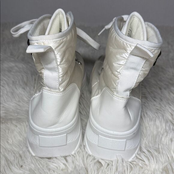 Stylish Bebe White Women's Boots - Picture 3 of 7